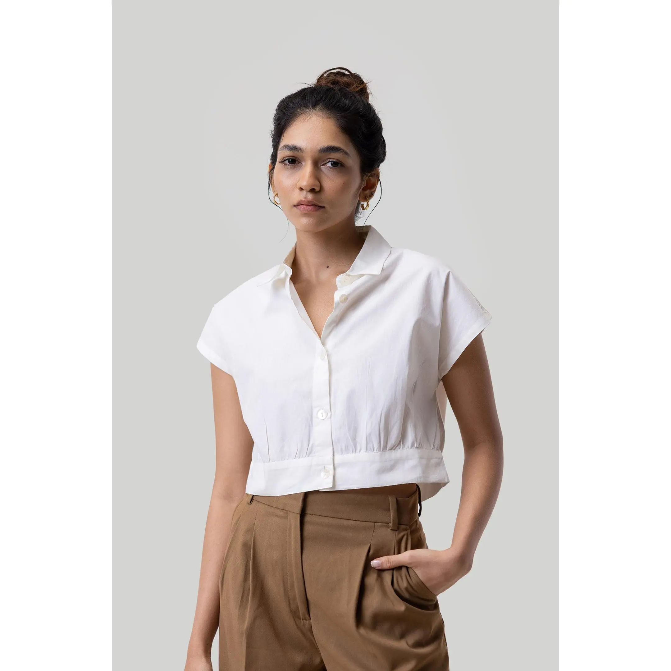 Oversized Crop Shirt in Off-white