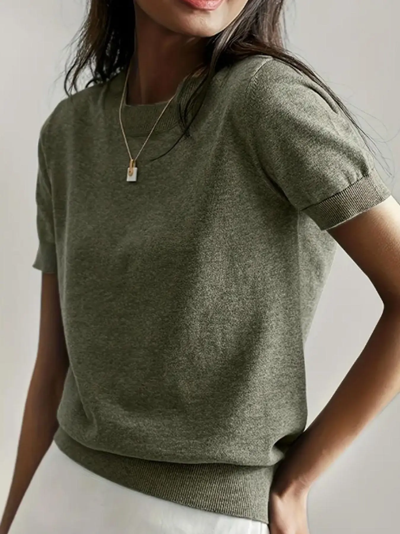 Women's Solid Color Crew Neck Short Sleeve Lightweight Loose Sweater, Casual Basic Minimalist Knit Pullover for Spring & Fall, Fashion Women's Knitwear for Daily Wear, Casual Fashionable Top, Casual Chic Knitwear, Womenswear