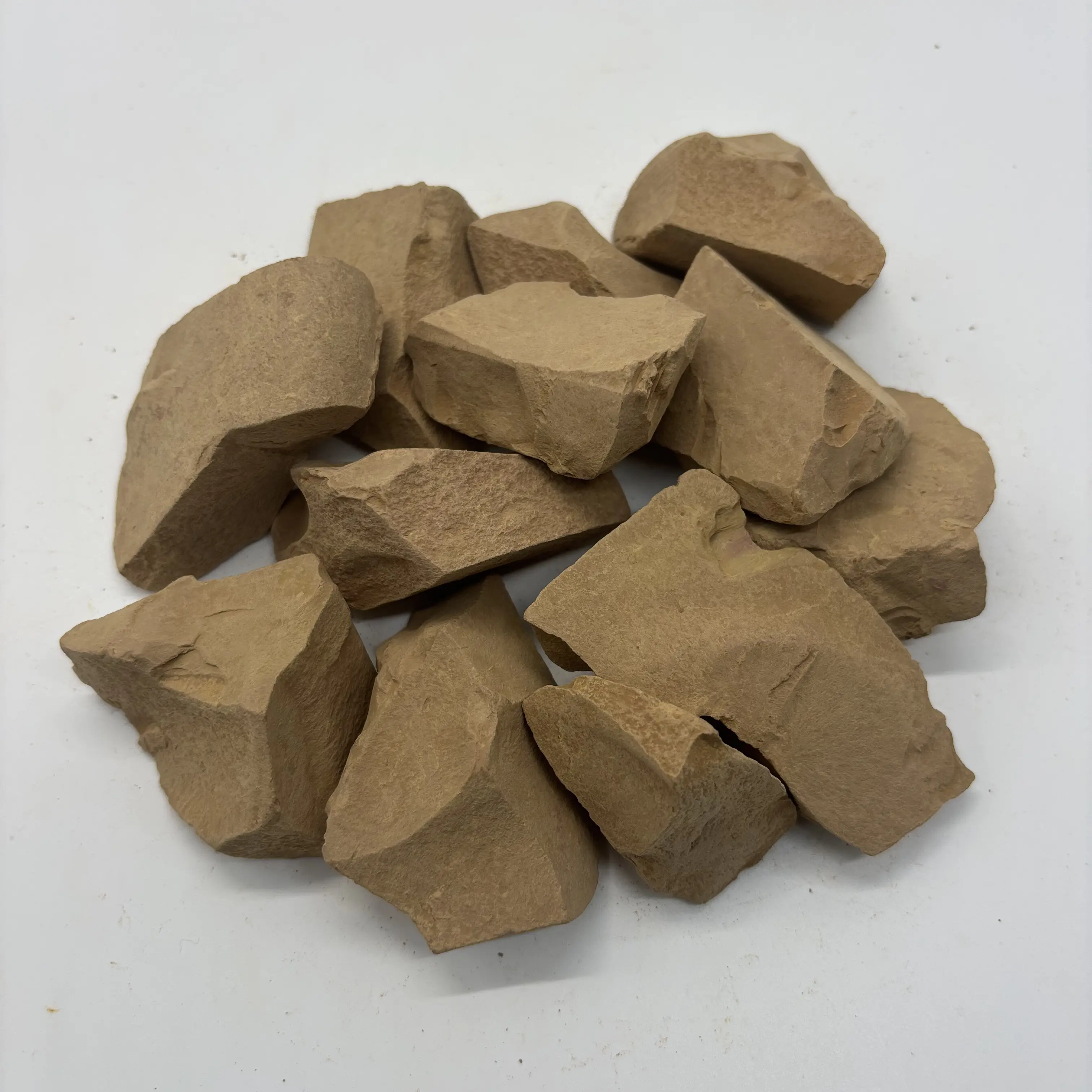 Simple Pure Natural Kaolin Dry Chunks, Narat Brown Edible Hard Crisp Lump Clay with Slight Viscosity When Moistened, Cosmetic Standard Garden Soil Additive, 200g(7oz)