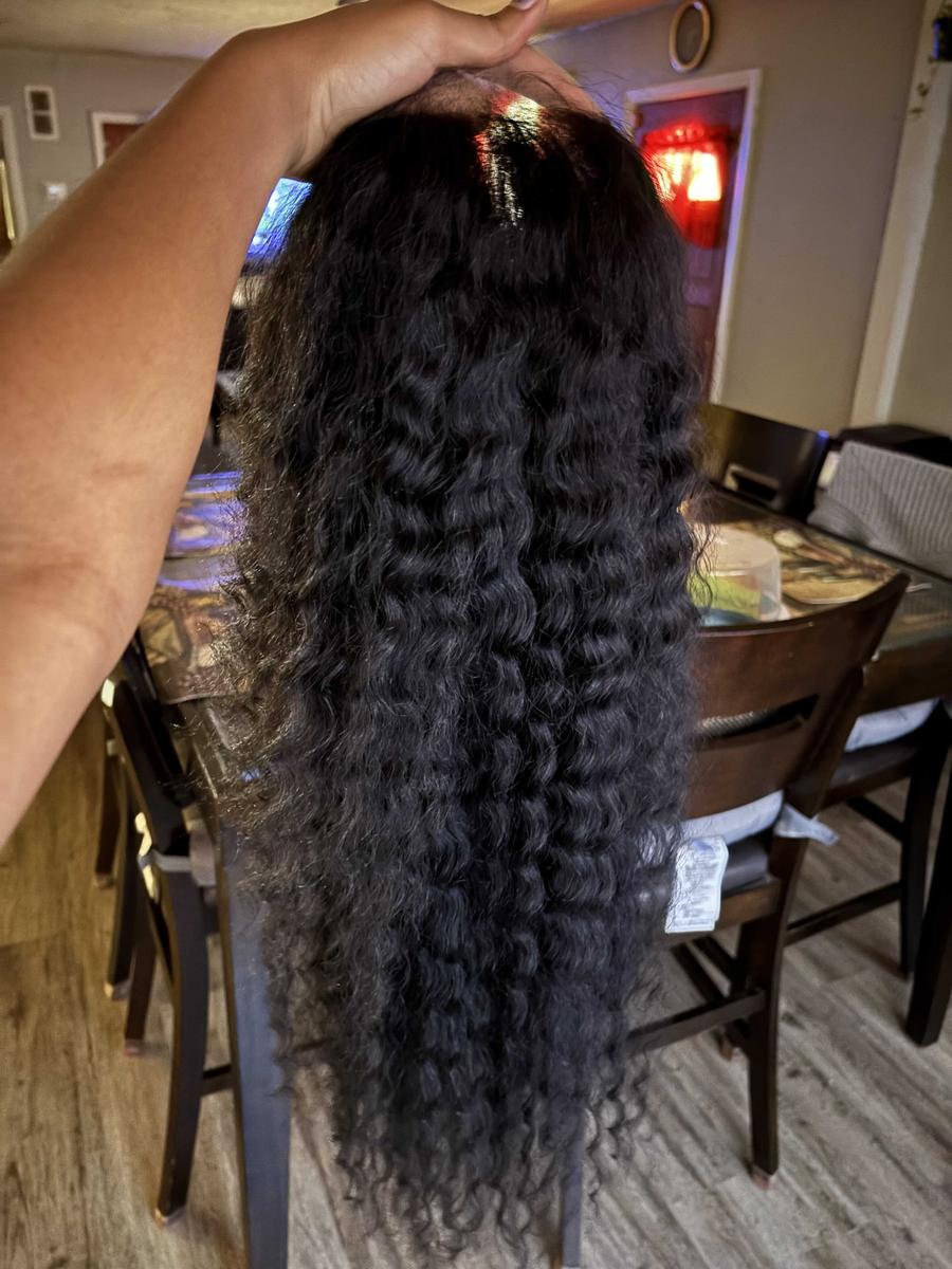 Item: 13x4 HD Lace-Deep Wave, 28inch