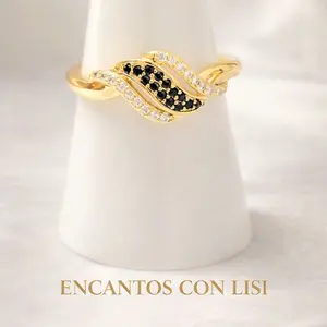Gold Plated Wave Ring with Black and White ZC for Elegant Style