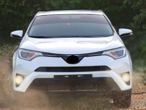 Nilight Fog Lights Assembly Compatible with 2016 2017 2018 Toyota RAV4 Bumper Light Replacement Clean Lens Passenger and Driver Side w/12V H11 552 Halogen Bulbs Nilight Fog Lights Assembly Compatible with 2016 2017 2018 Toyota RAV4 Bumper Light Replacement Clean Lens Passenger and Driver Side w/12V H11 552 Halogen Bulbs