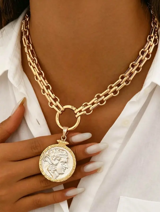 Vintage Portrait Pendant Necklace for Women, Chunky Chain Statement Jewelry