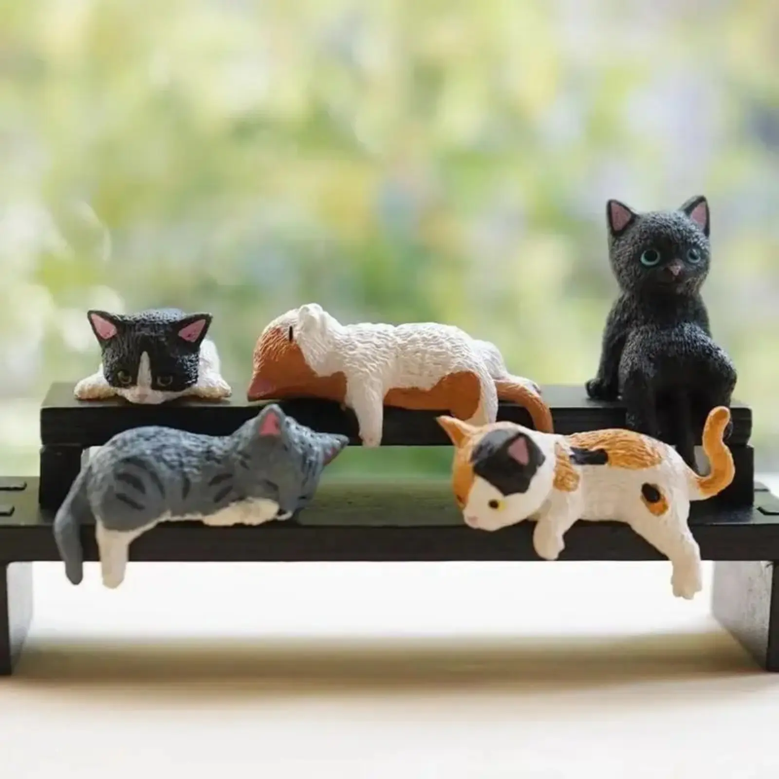Kawaii Mini Resin Kitty Figurine Set - 5-Piece Style A, Multi-Pose Resin Figure, Cute Collectibles, Miniature Figurines, Kawaii Display Decor, Home & Office Desk Ornaments, Figurines For Adults