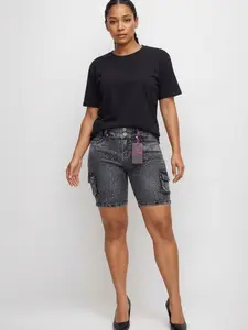 Genesis Colombian Jean Short with internal girdle style 360