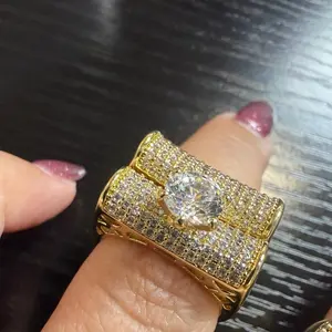 Elegant black  Heart-Shaped Stone Ring with Gold Plated Band for Women's Fashion Accessories