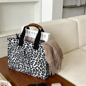 Cute Cow Print Women’s Tote Bag – Large Capacity College Style Handbag & Shoulder Bag, Waterproof Casual Bag for School, Shopping & Commute