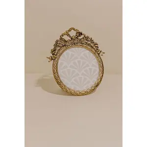 Beautiful Bow Round Photo Frame