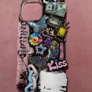 Handmade Y2K Kawaii Junk Phone Case – Black Glitter Charm Case