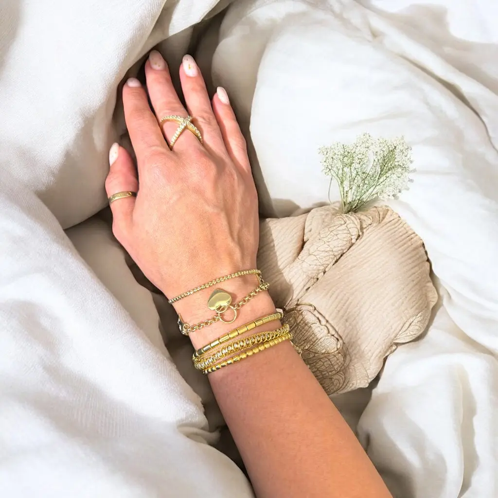 14Kt Moon Cut Style Bracelet