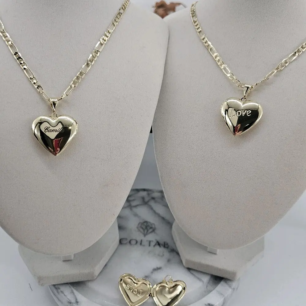 (113) Beautifull heart  pendant  and chain  2 options 20 and 22 inch.