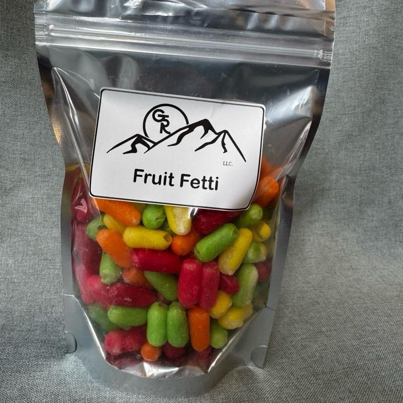 Fruit Fetti Freeze-Dried Fruity Candy in Vibrant Colors for Snacking