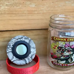 Canna Keeper Zaza La Pew   Humidity-Control Jar w/ LockBand Safety Lid for Secure Storage