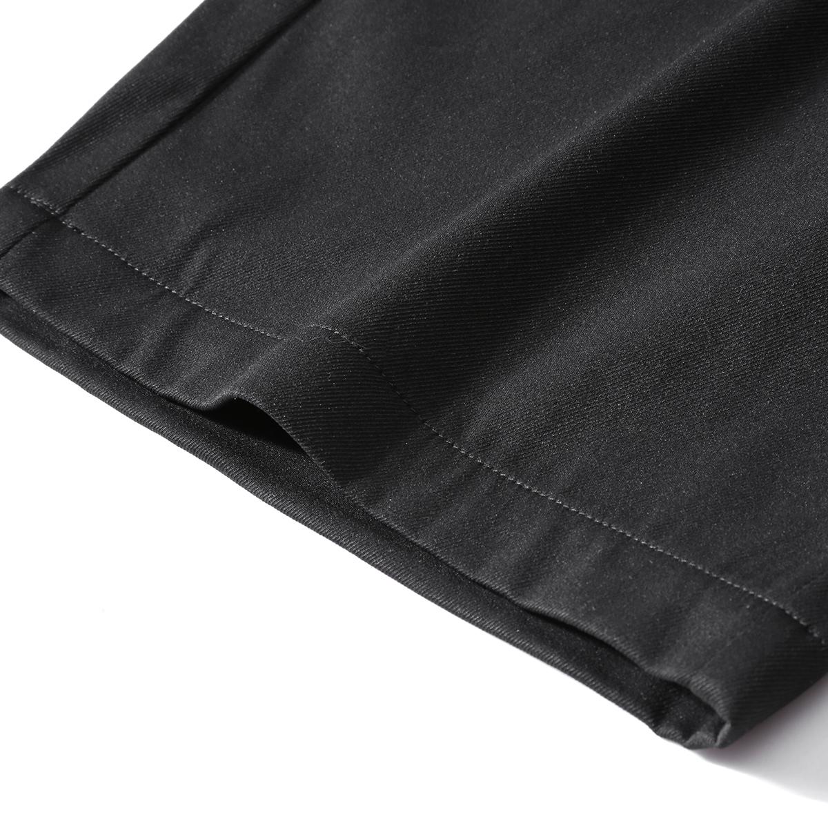 Men’s Colorblock Cargo Shorts – Casual cargo style featuring a drawstring waistband, large pockets, and letter patches; solid color regular fit, suitable for everyday wear and outdoor activities