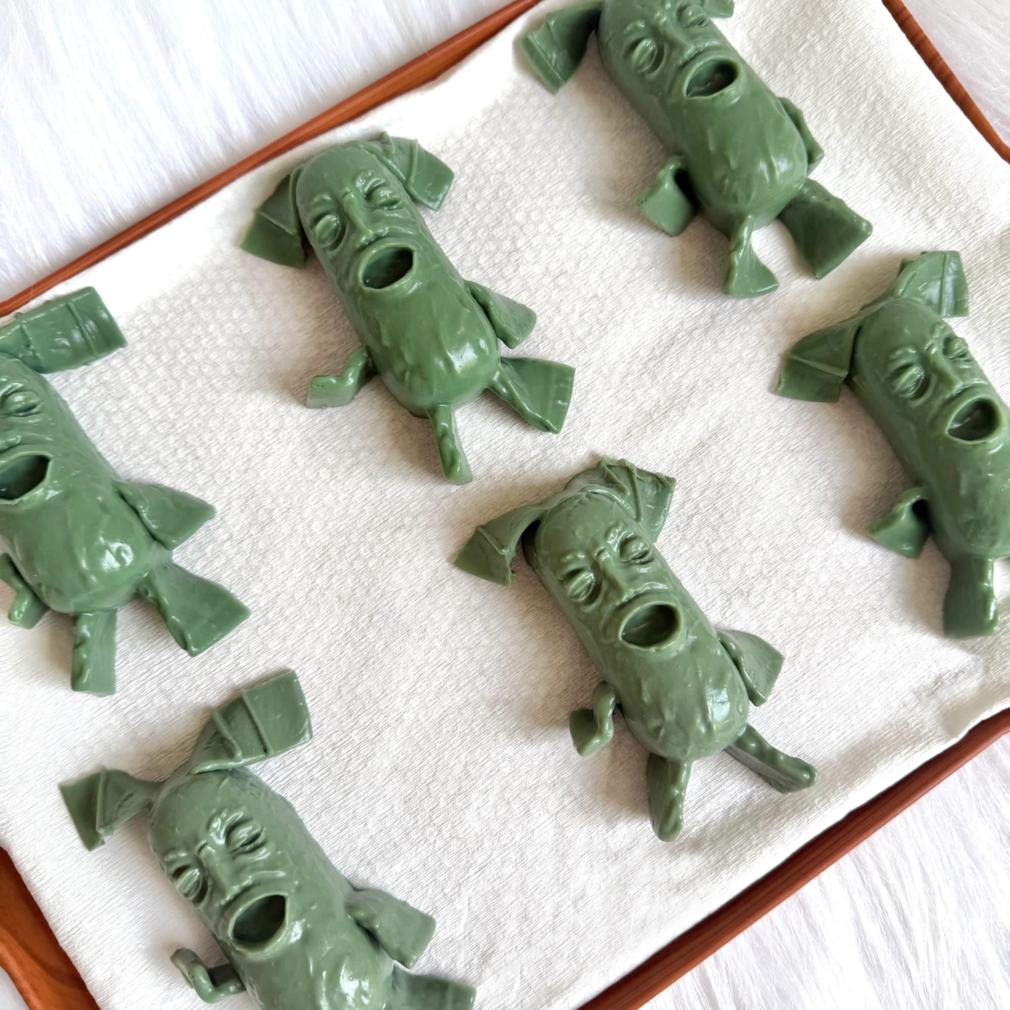 [Classic Squish Texture] taba squishy Funny Plankton , Fidgets Toy for Stress Relief & Fun – Perfect for Party, Birthday, Holiday & Christmas Gifts – Silicone Material [120g]