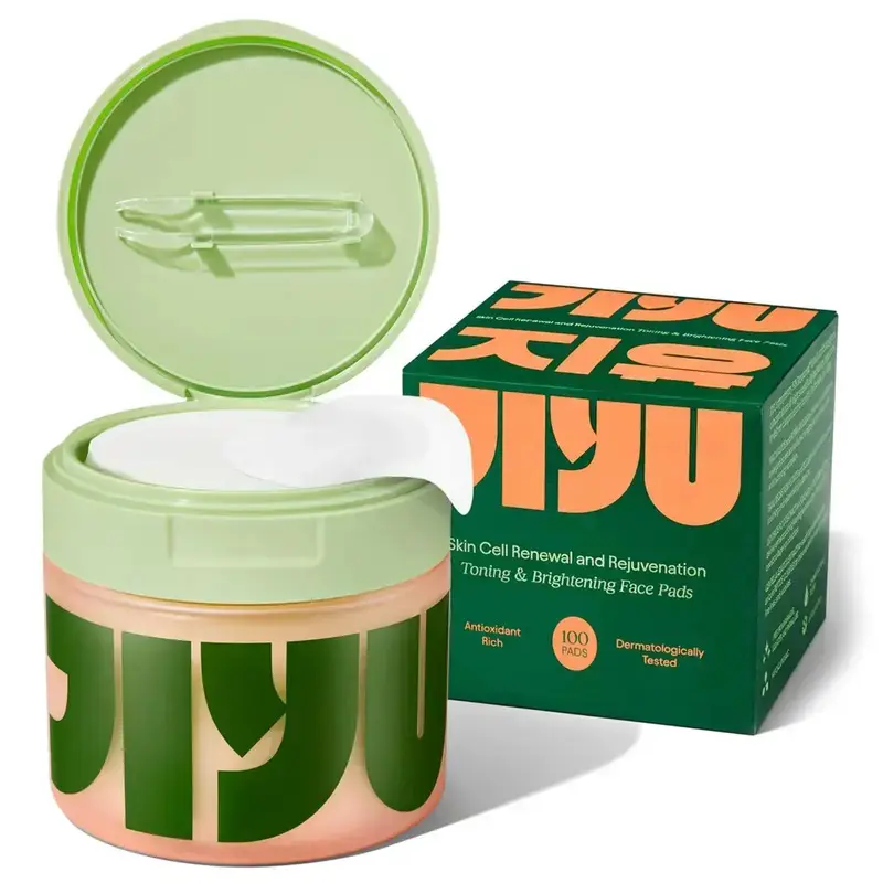 JIYU Korean Skincare Gentle Moisturizing Toner Pads offeranti-aging, dark spot-fading, and wrinkle-reducing benefits while repairing the skin.