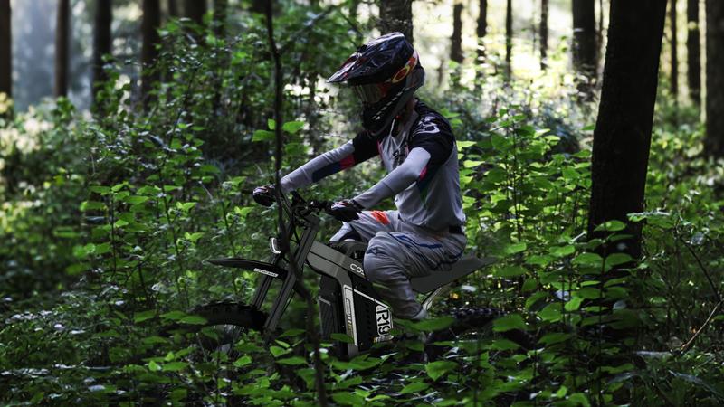 COSWHEEL R19 Adult Electric Bike 6000W 72V 40AH 19 Inch Tires 50MPH 125 Miles Range, frenos de disco hidráulicos duales, suspensión completa,Off-Road Electric Bike for Teenagers Snow Mountain.