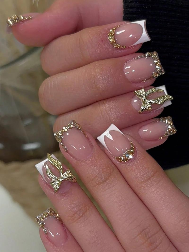 24Pcs Short Square Press-On Nails with White French Tips & Crystal Bow Rhinestone Decor - Nude Pink Base, Elegant Glamour for Daily or Occasion Wear