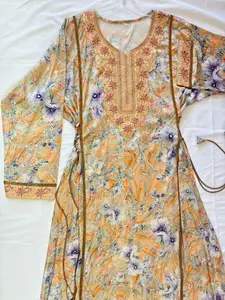 Women's mukhawar