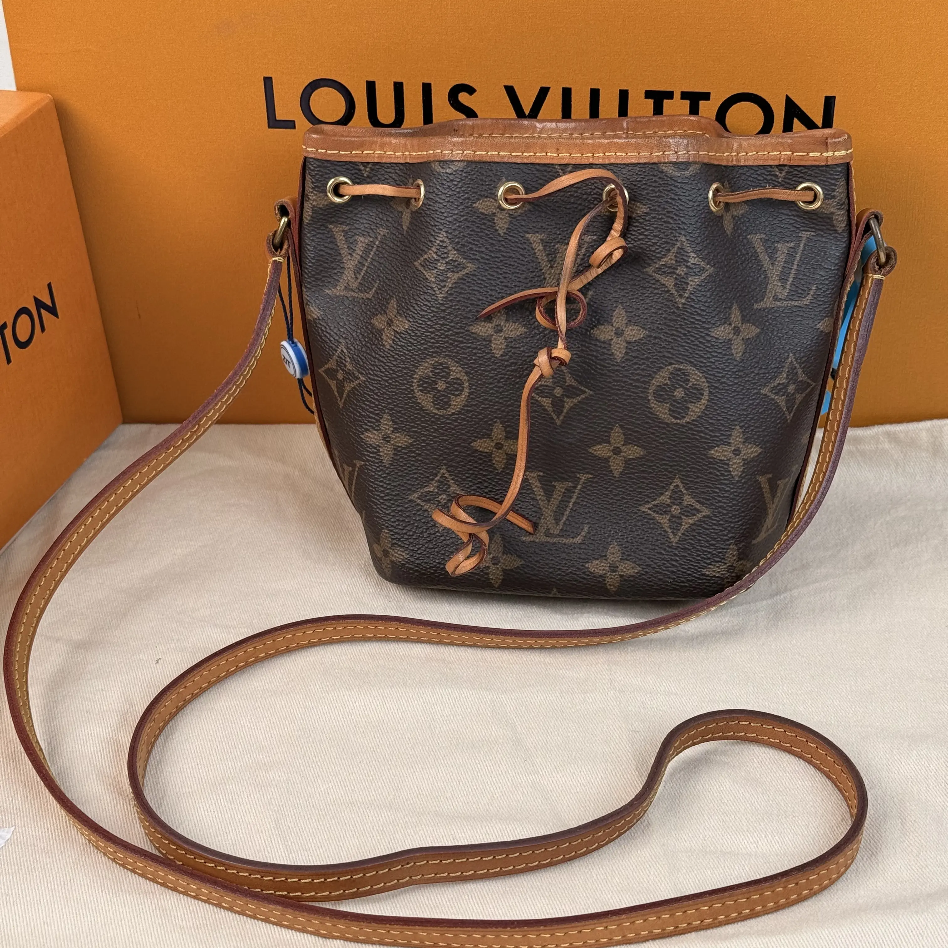 Pre-owned Louis Vuitton Monogram Nano Noe Bucket Crossbody Bag 101005