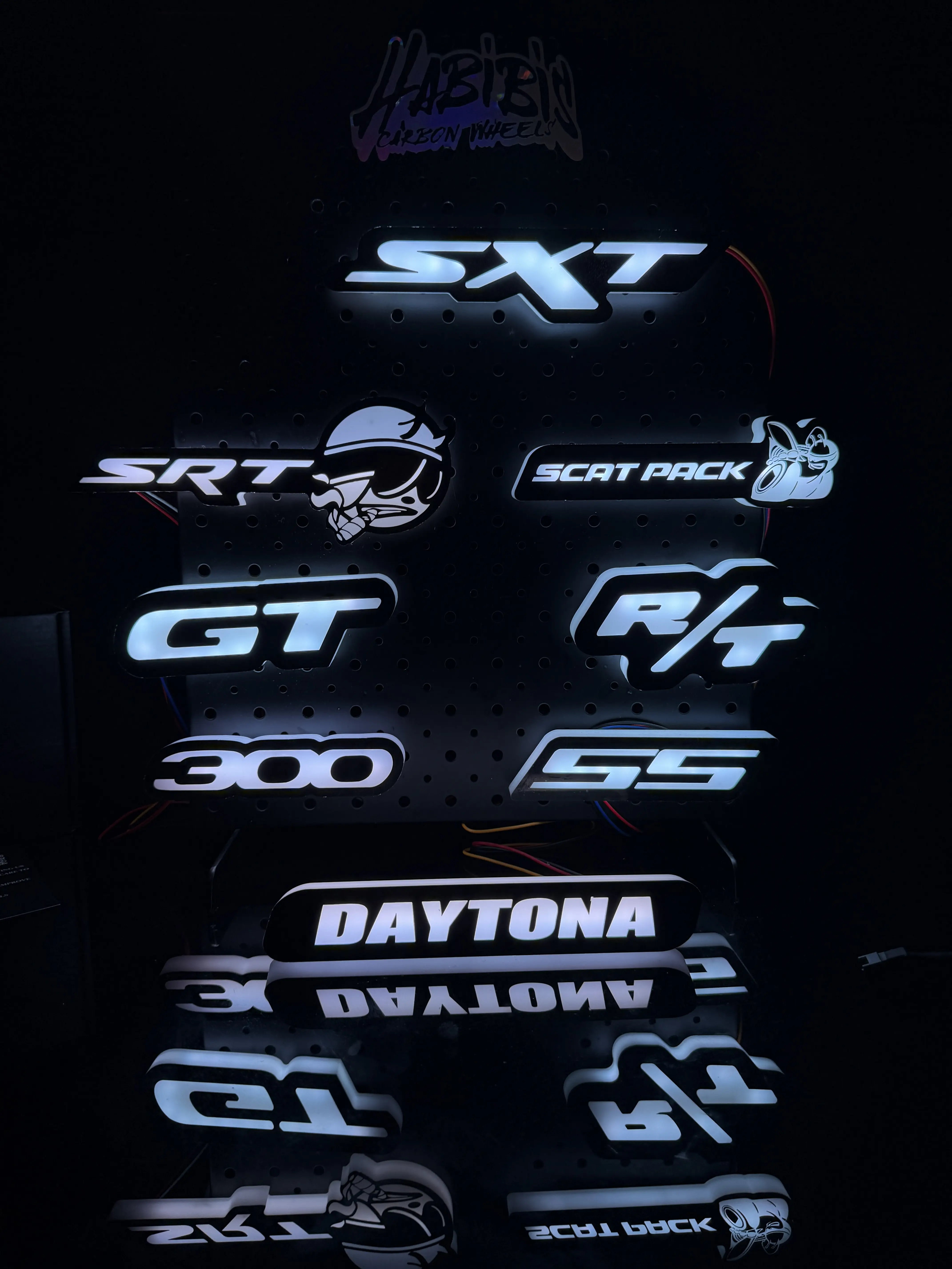 Habibis Carbon Flow Series RGB R/T Scatpack Demon Smoking Bee LED Front Emblem Lights - App-Controlled, Weather-Resistant Car Exterior Decoration Accessories for Dodge Challenger Charger Durango Jeep Trackhawk Chrysler, Car Truck Decal Auto Part, Vehicle