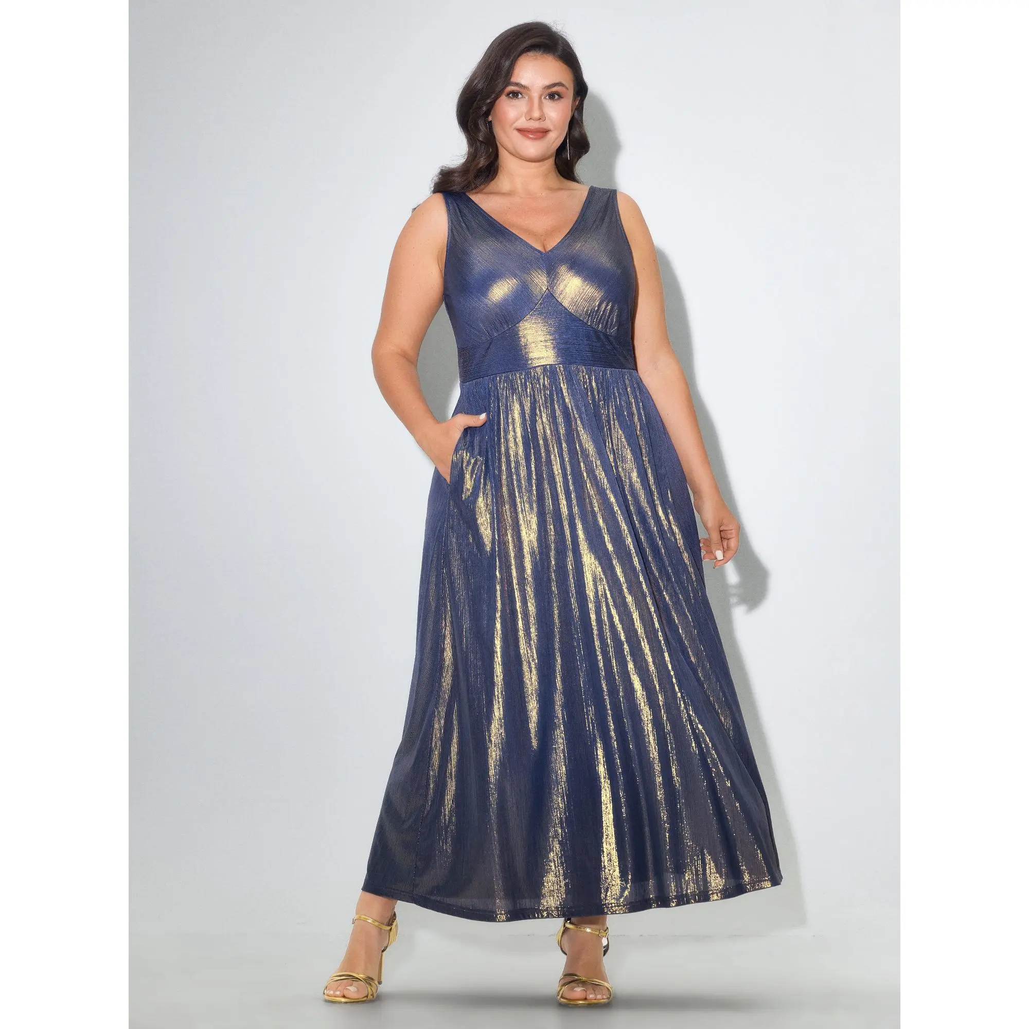 BLOOMCHIC Plus Size Stretchy Metallic Shimmer V-Neck Pockets Maxi Dress[M-6X]Summerfinds, Spandex, Smooth