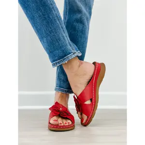 Good Choice Joy Flower Flat Sandals in Coral