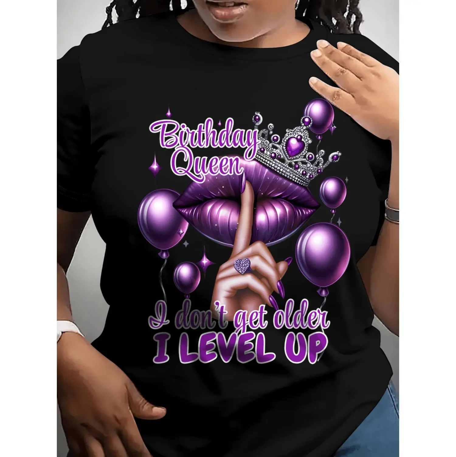 Highela Women's Birthday Queen Graphic T-Shirt - "I Don't Get Older I Level Up" Slogan with Lips & Crown  Style Streetwear