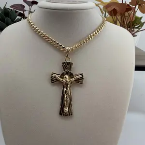 (79) 14K Gold Plated Men’s Cross Pendent with Chain 5mm 24in