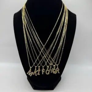 Cuban chain 1 mm mirror cut with small print pendant.