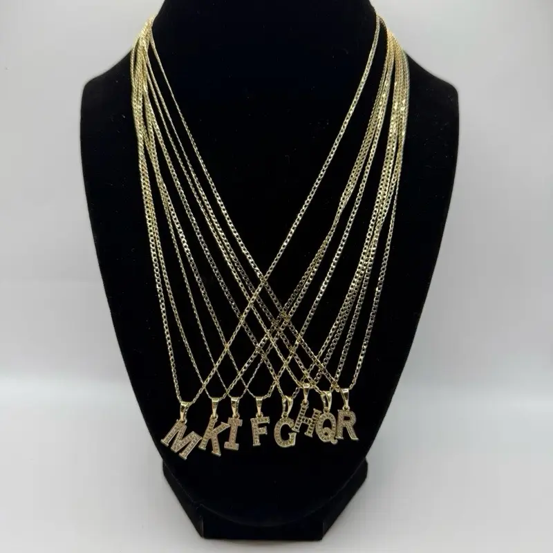 Cuban chain 1 mm mirror cut with small print pendant.