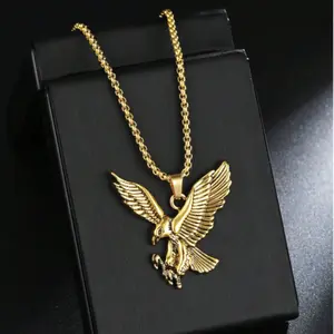 Unisex Eagle Pendant Necklace, Colorful Alloy Eagle Jewelry, Fashion Necklace for Men and Women