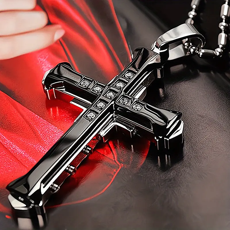 Titanium Steel Zircon-Inlaid Cross Faith Pendant Chain Necklace, Elegant Detailed Daily Versatile Chain Necklace, Men's Classic Jewelry, Holiday Gift