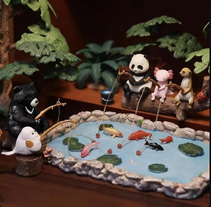 MUNBYN 2026 Mini Animal Desk Figurines Set of 5 Resin Multi-Pose Ornaments, Cute Cartoon-Style Panda, Titmouse, Salamander, Meerkat & Black Bear Desk Companions for Home Offices, Cubicles, Playful & Charming Desktop Decorations