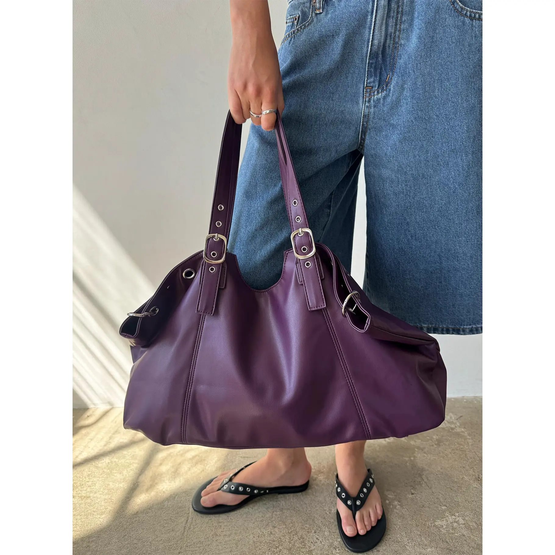 Amaria Buckle Detail Shoulder Bag Plum