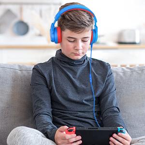 iClever Kids HS19 Wired Headphones With Microphone Volume Limiter 85/94db i clever Audio