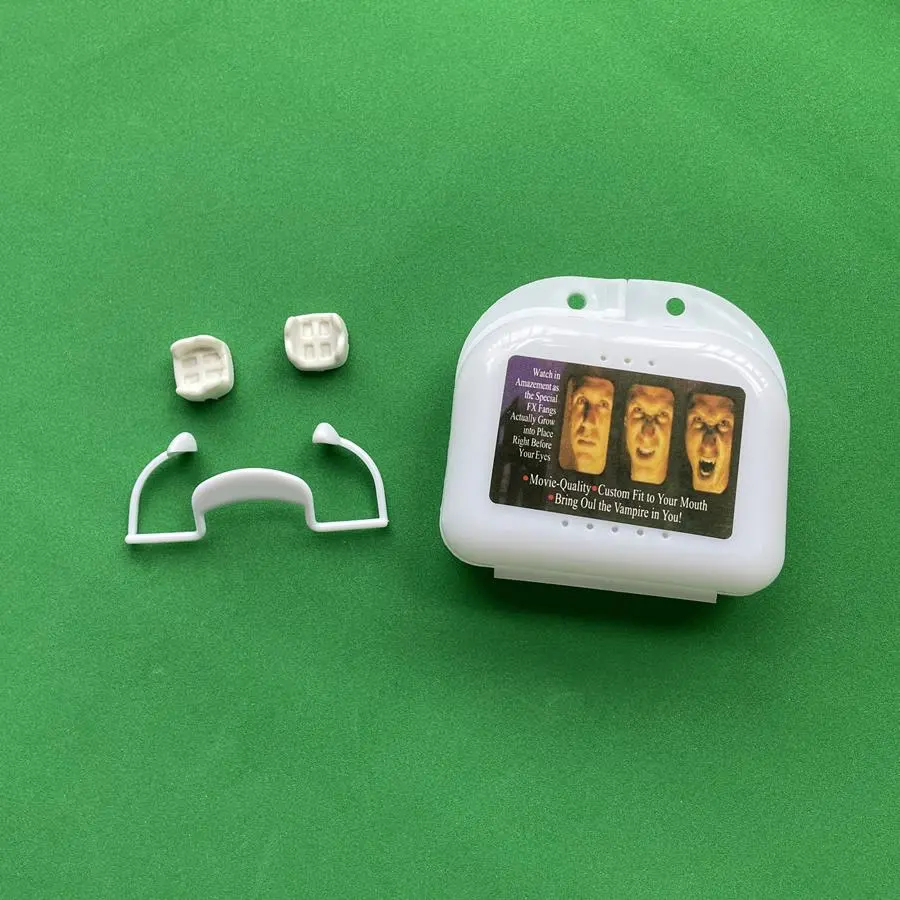 Retractable Durable Synthetic PVC Vampire Fangs, Adult Halloween Costume Accessory False Denture Teeth, Spooky Party Props for Enthusiasts’ Masks