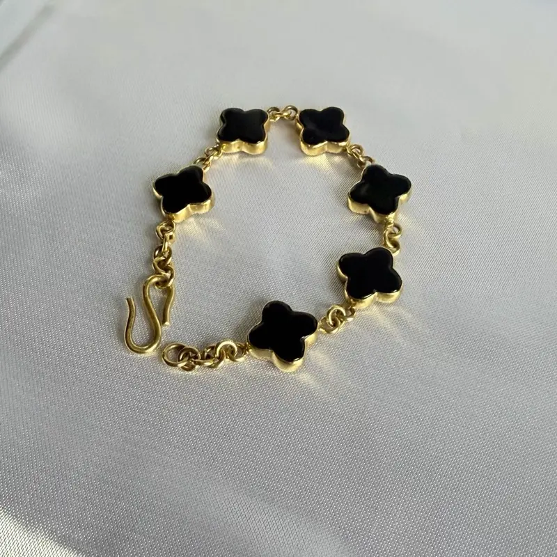 chanel bracelet clover - TikTok Shop display picture 1