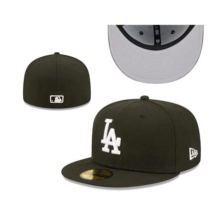 Los Angeles Dodgers New Era 59FIFTY Red Fitted Cap – Flat Brim Baseball Hat, White Embroidered LA Logo, Classic MLB Style
