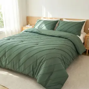 Diagonal Pinstripe Pleated Quilt 3-Piece Set, Wrinkle-Resistant Bedding with 1 Quilt & 2 Pillowcases, Classic Design for Bedroom Guest Room, Soft Durable & Easy to Match