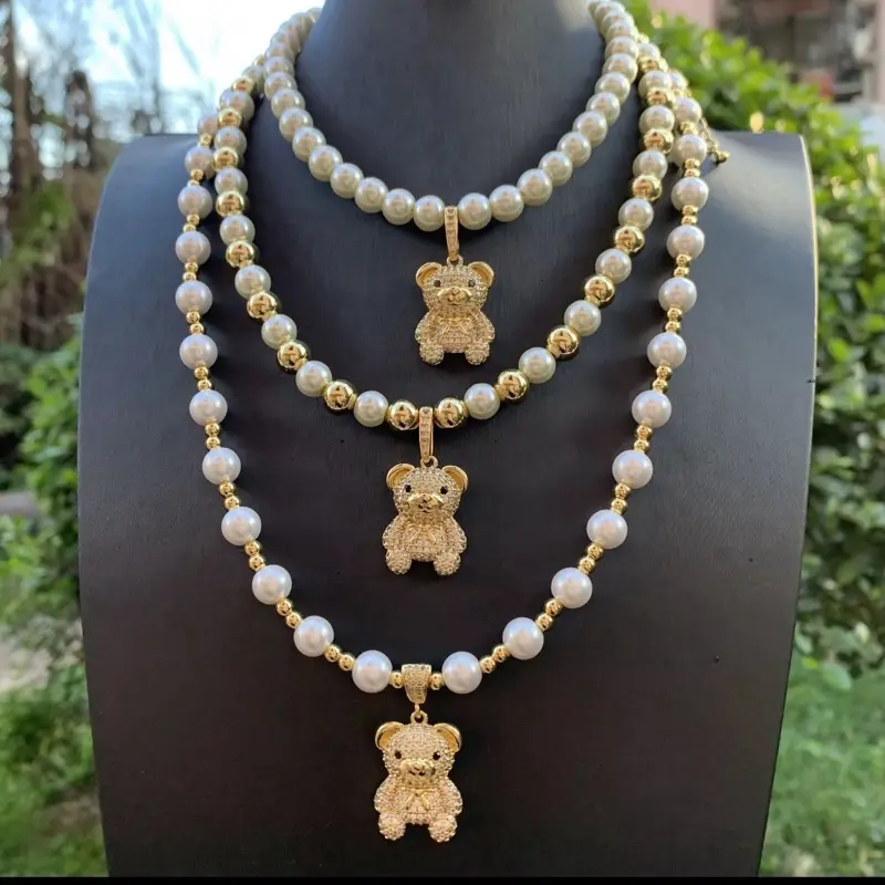 Elegant 18cm Pearl Necklace with Teddy Bear Charm It comes with earrings. for Women Pearlnecklace