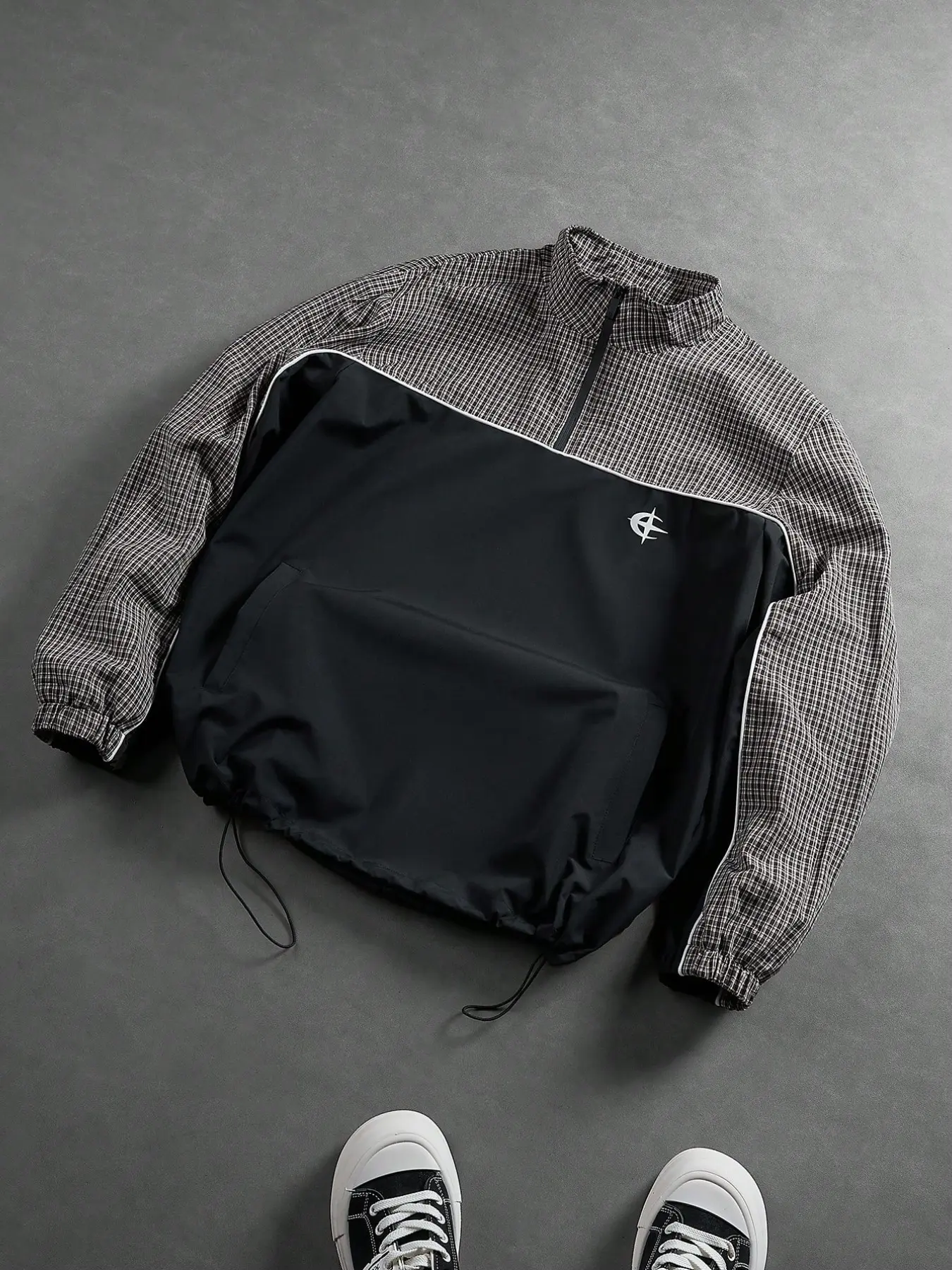 Men's Long Sleeve Half-Zip Windbreaker Jacket, Casual Outdoor Jacket, Geometric Pattern Loose-Fit Casual Coat, Retro Streetwear Outerwear with Side Pockets, All-Season Daily Wear, Casual Fashion Outerwear, Everyday Jackets, Casual Outdoor Outerwears