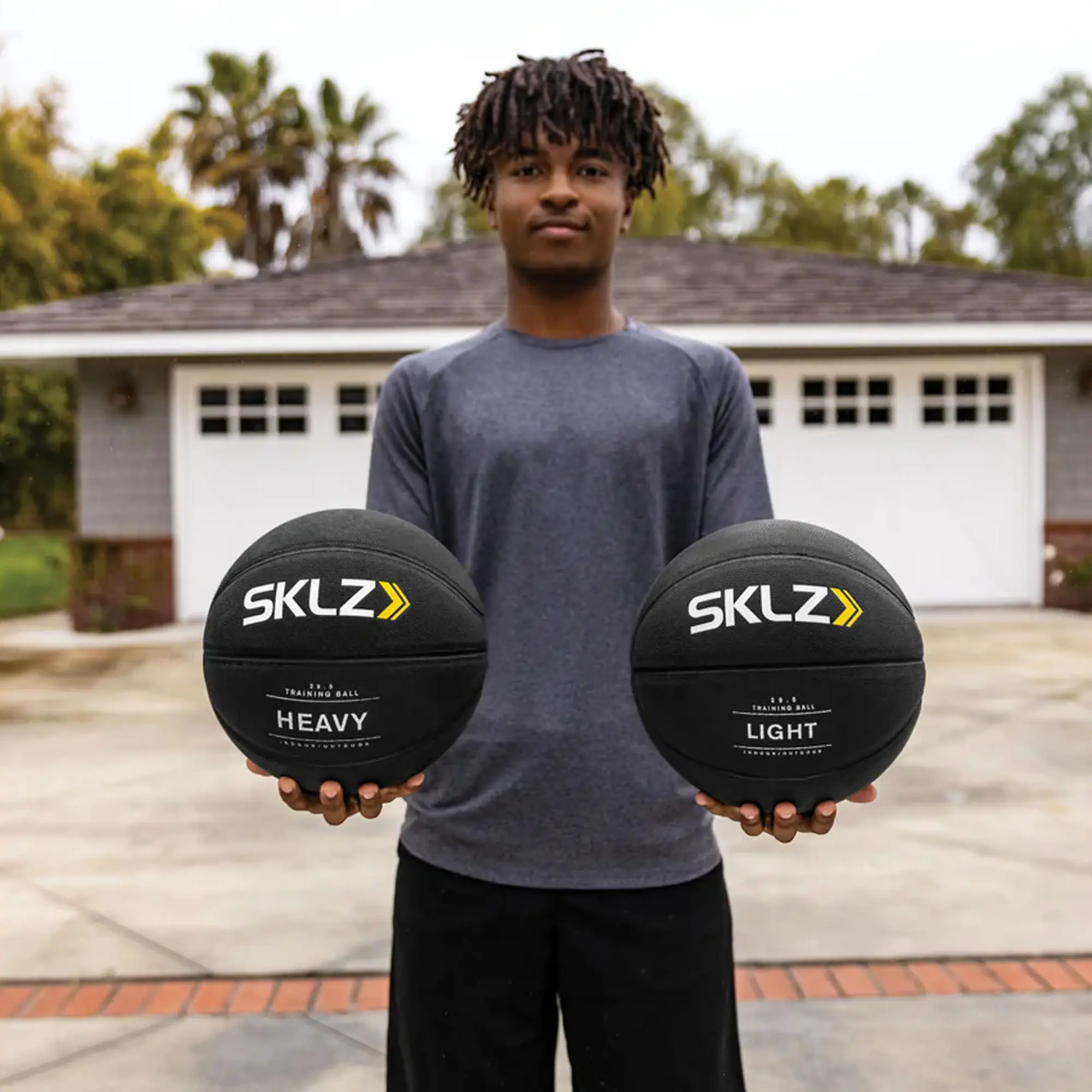 SKLZ Weight Control Training Basketball - Black Ball Sports Equipment for Dribble Practice, Suitable for Indoor and Outdoor Use, Unisex