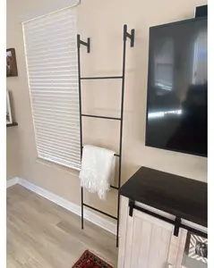 The Brielle Top Mounted Blanket Ladder