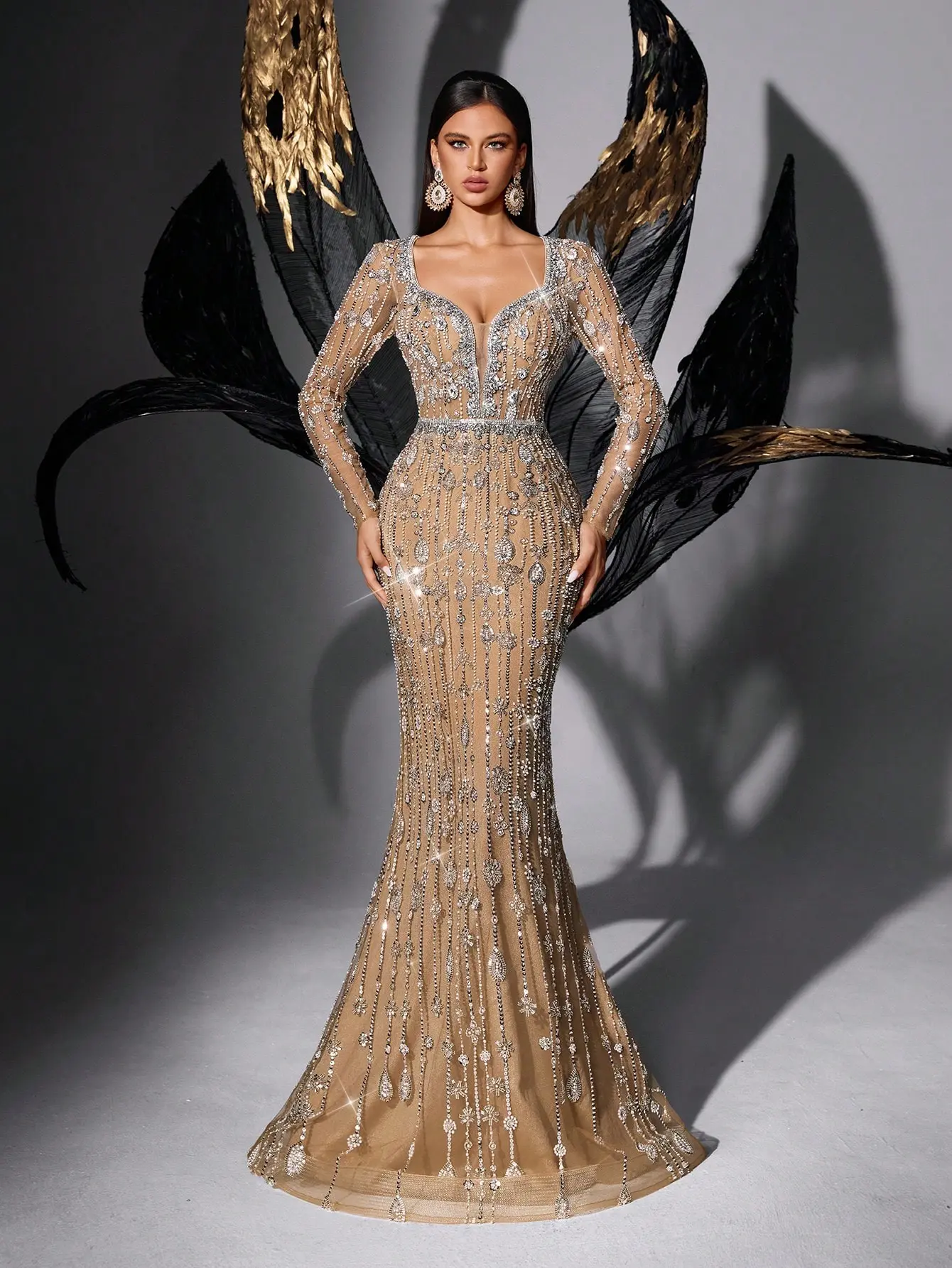 Women's Long Sleeve Rhinestone Mermaid Evening Gown, Champagne Sweetheart Neck Hand Beaded Formal Pageant Prom Dress Elegant Womenswear