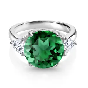 Gem Stone King 5.94 Cttw Green Nano Emerald and White Moissanite 3-Stone Ring For Women In 925 Sterling Silver | Round 12MM | Trillion 5MM | Three Stone Wedding Engagement Anniversary Ring
