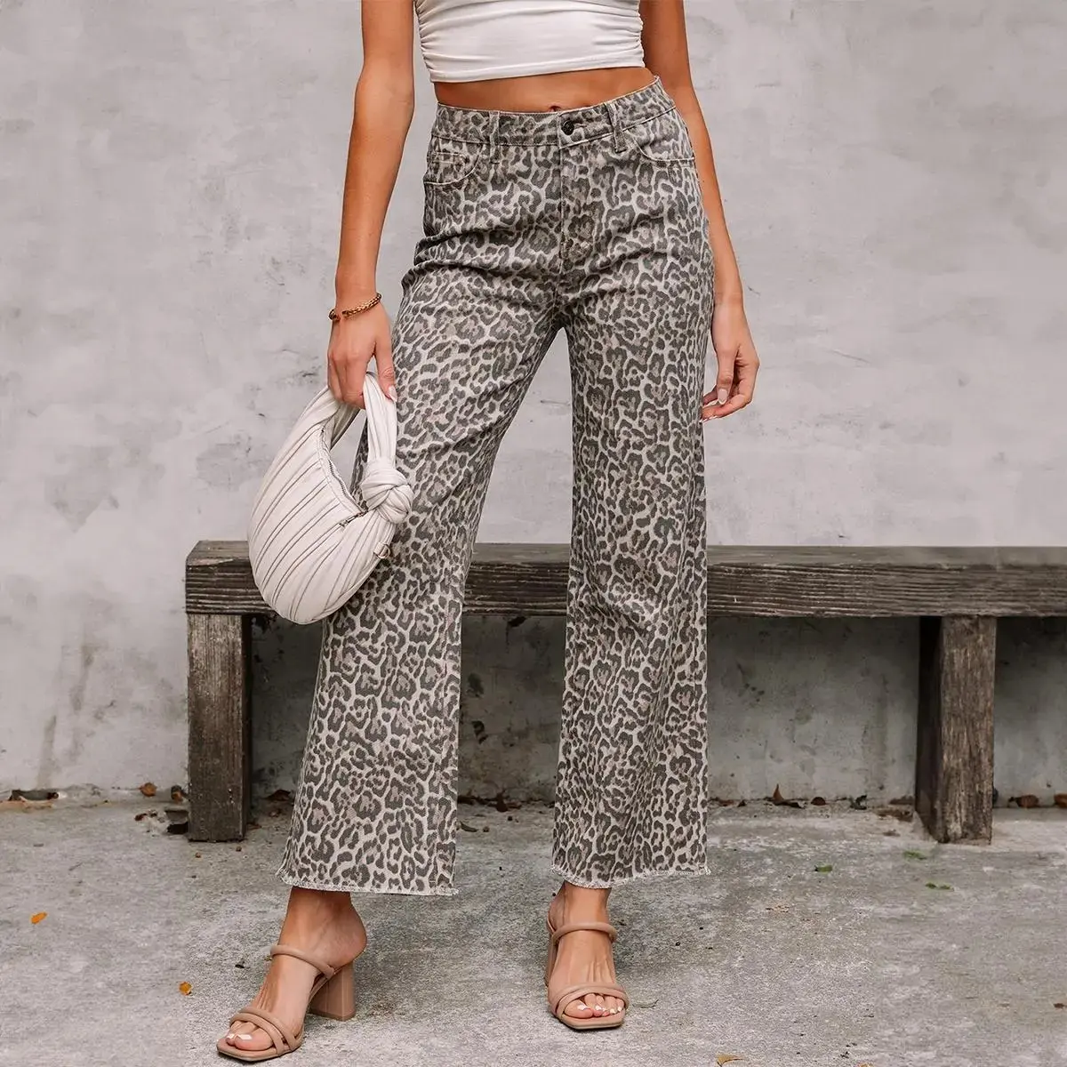 Women's Baggy Jeans, High Waist Leopard Print Wide Leg Cotton Trousers with Frayed Hem for Casual Day Streetwear, Oversize, Bottom, Denim Pants, Casual Wear, Everyday, Cotton Fabric, Zipper Fly, All Seasons, Loose Fit, Trendy Jeans