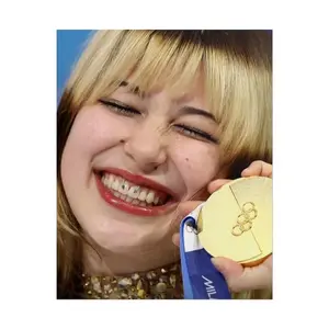 [Sale off up to 50%] [Free ship] [No Frame] Alysa Liu Poster, 2026 Ice Skater Wall Art, Alysa Liu Skating Print, Sports Decor, Fan Gift, USA Female Skater Print, Modern Sport Print