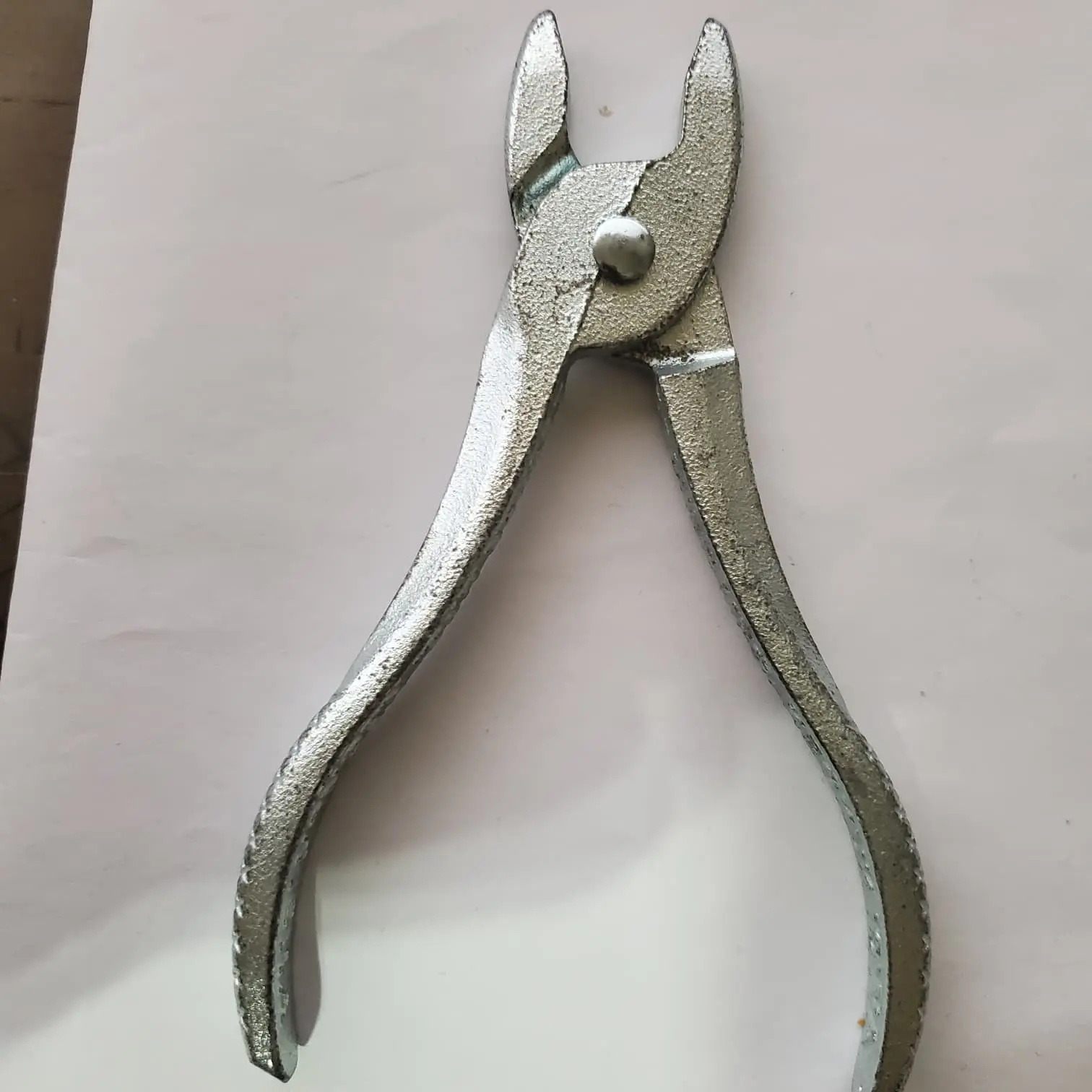 Pheasant Bit Pliers #3200S for Pheasants & Adult Chickens Anti Pick Bits Health Maintenance Tool