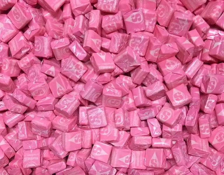 All-Pink Strawberry-Flavored Starburst Fruit Chews Candy, GMO-Free Gelatin Chewy Candy Bites, Bulk Bags Party Snacks for Birthday Celebrations